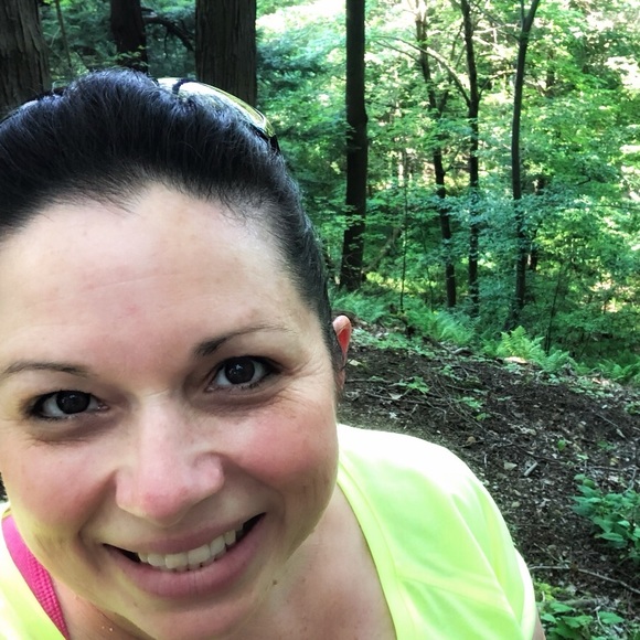 Welcome to my closet!! 💐 I’m so glad you’re here!! 🥰💕👏Please keep reading😘 - Picture 7 of 15